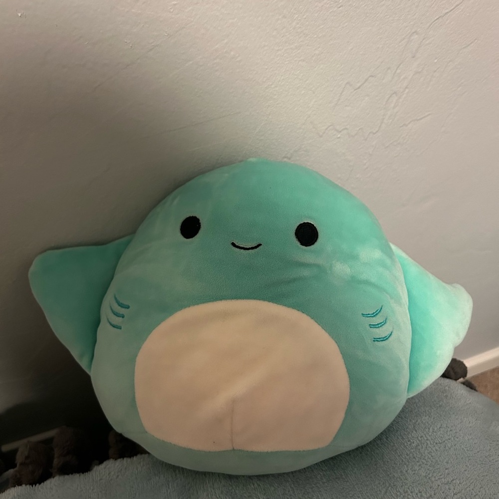 Stingray squishmallow 7 inch